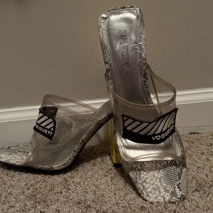 Vogue Black and Silver Patterned Heels